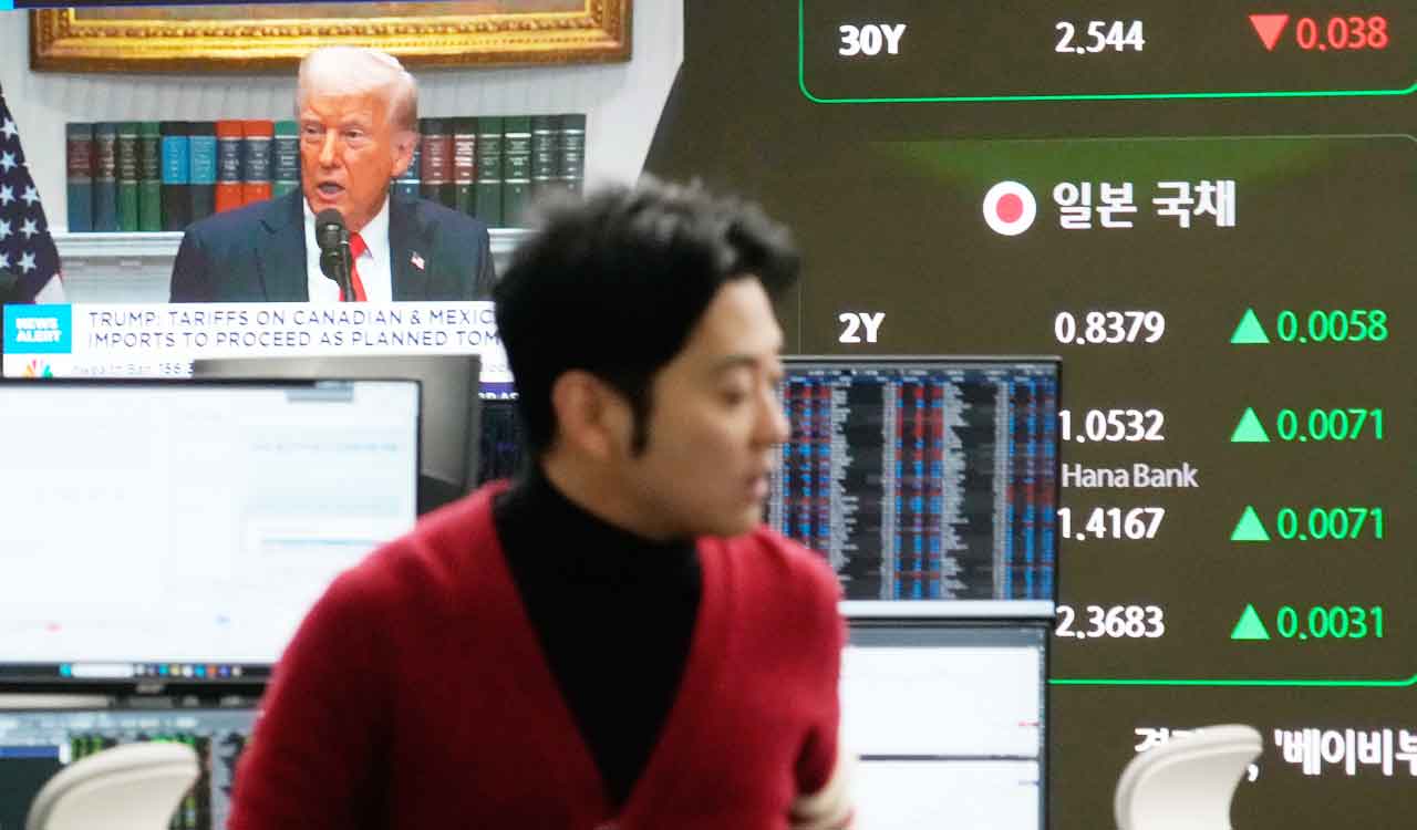 China slaps extra tariffs on imports of US farm exports