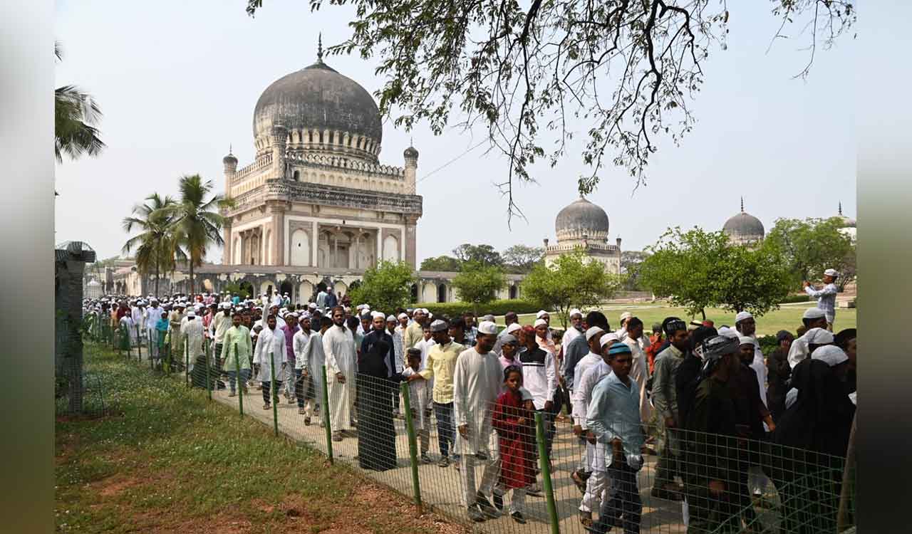 Festive atmosphere prevailed across Hyderabad with Eid ul Fitr celebrations