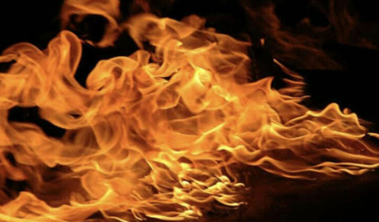 Hyderabad: Fire in scrap godown, none hurt
