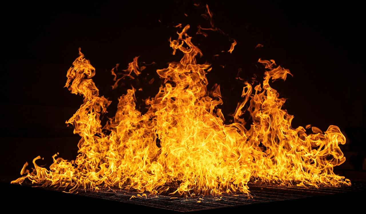 Farmer attempts to set himself ablaze in Hyderabad’s Ibrahimpatnam