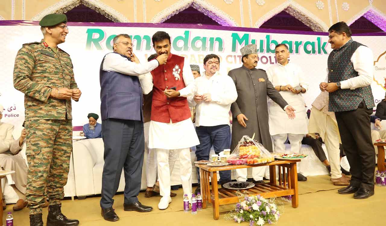 Hyderabad Police organises ‘Dawaat e Iftar’ at Chowmahalla Palace