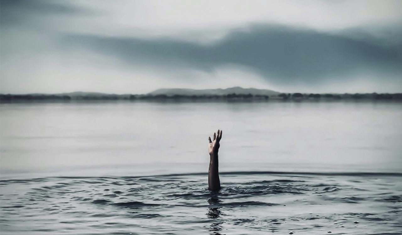 Karimnagar man drowns in Godavari river at Kotilingala during holy dip