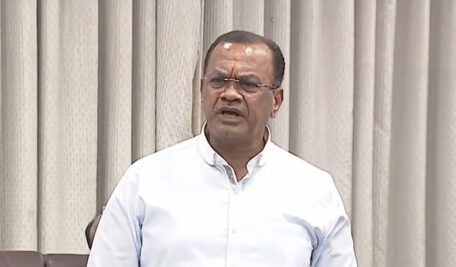 BRS MLAs move privilege motion against Komatireddy Venkat Reddy