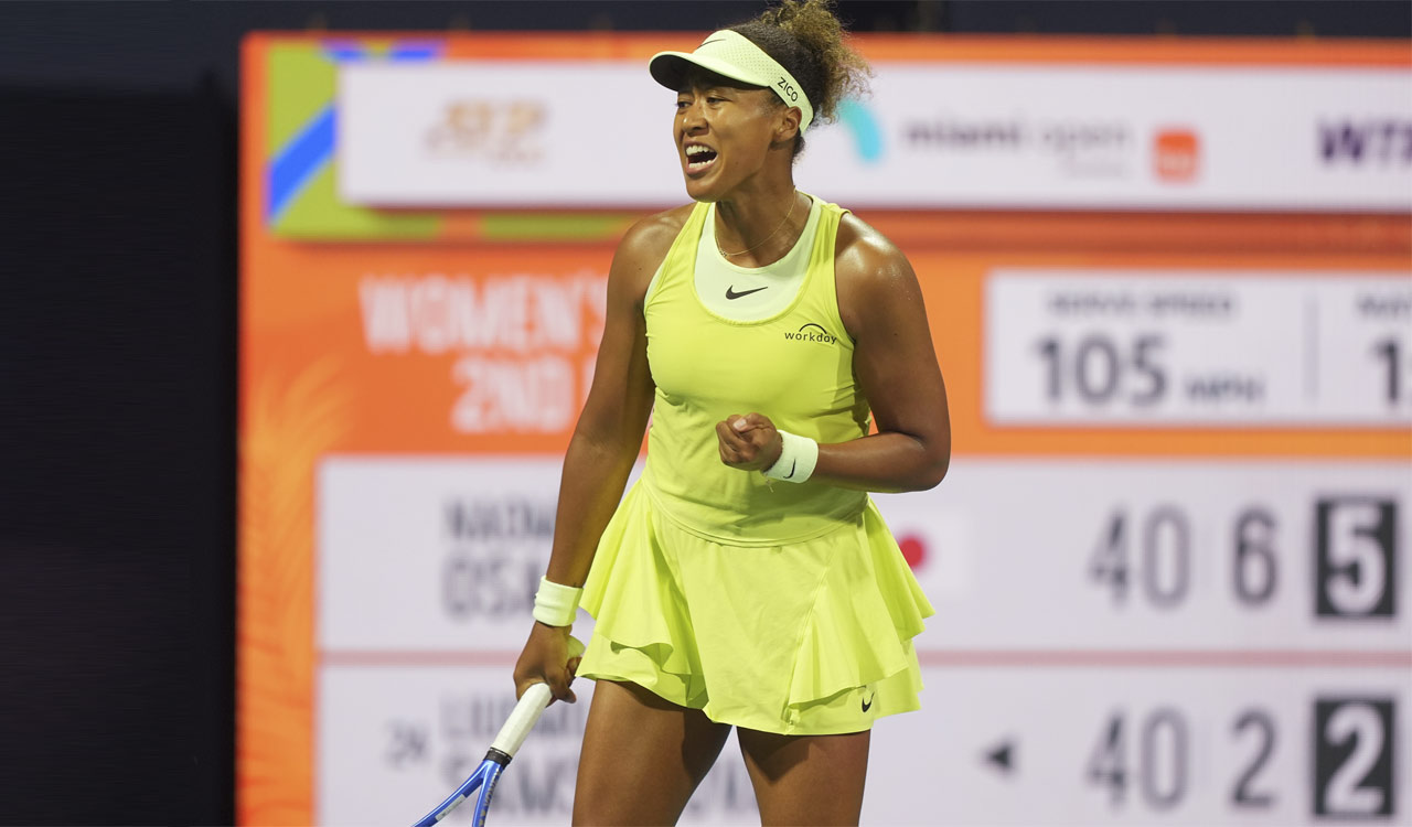 Naomi Osaka advances to Miami Open third round with straight-sets win