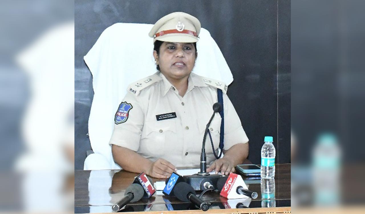 Telangana: Nirmal SP launches ‘Police Akka’ for safety of girls, women in govt hostels