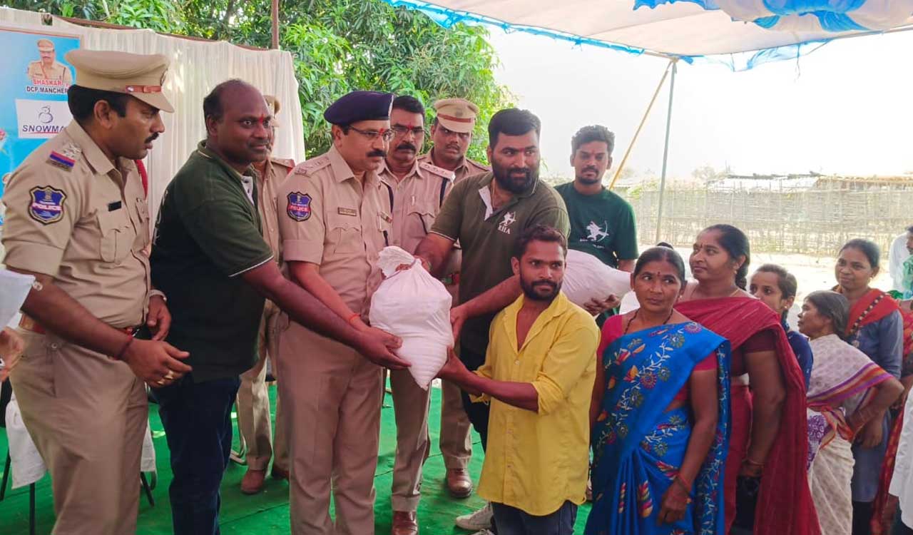 Police distribute essentials to 365 tribal families in Telangana’s Mancherial