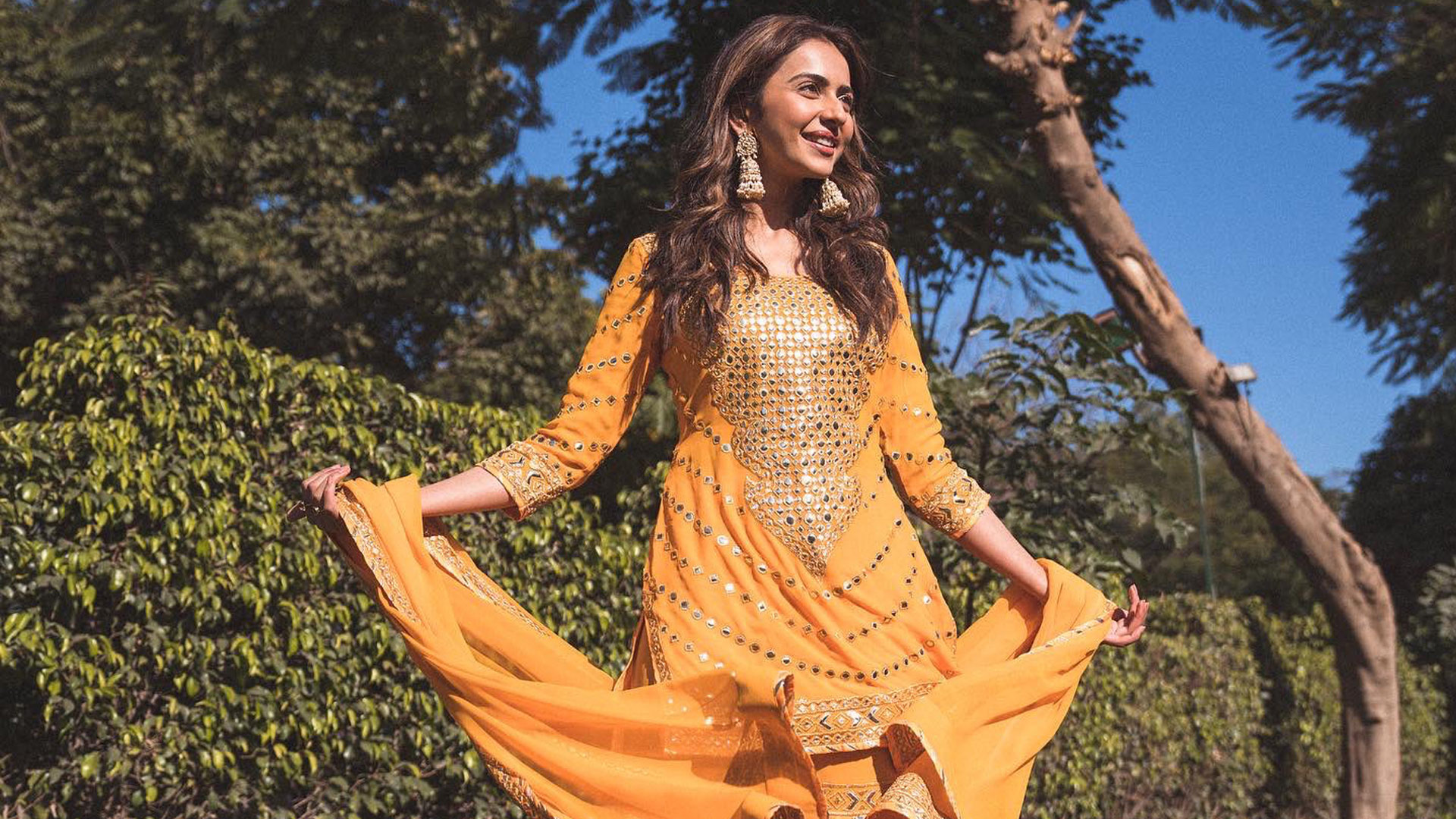 Rakul Preet stresses dressing appropriately in temples amid new guidelines across India