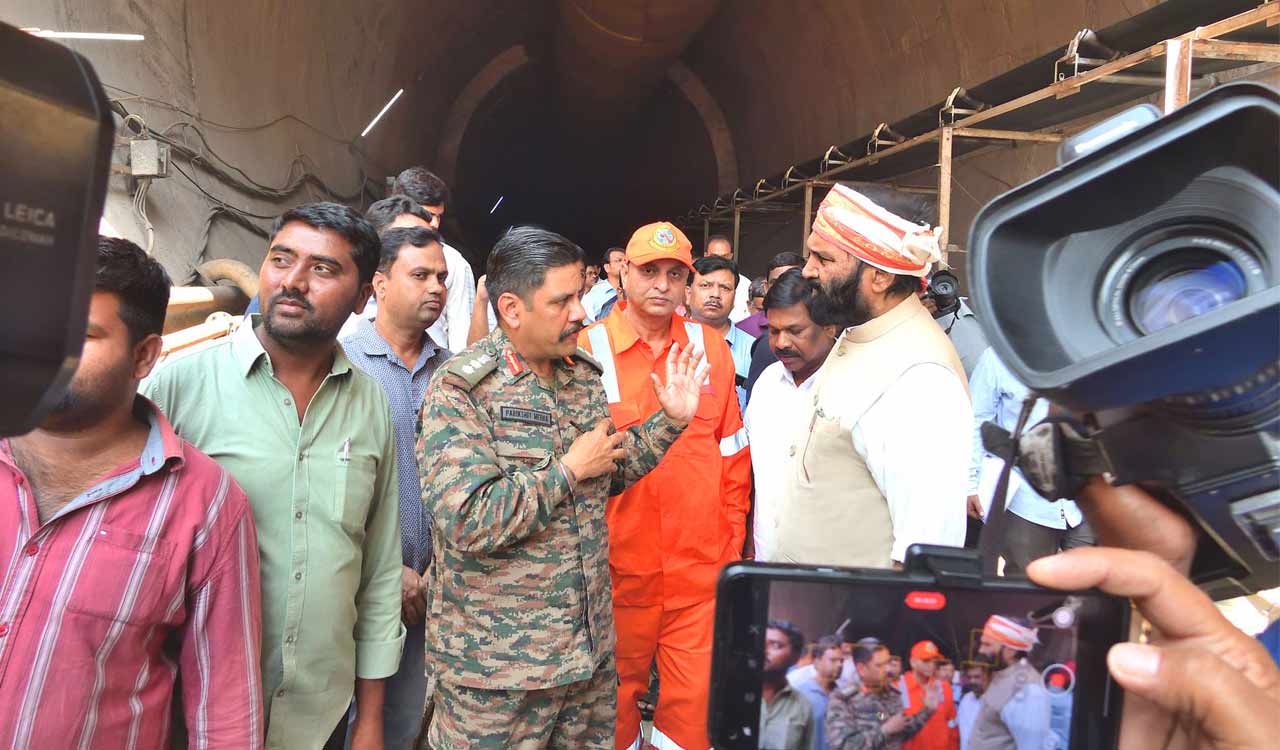 SLBC Tunnel Collapse a national disaster, says Uttam; Immediate deployment of robots on cards