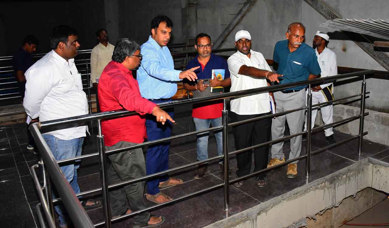 KTR’s ultimatum: Siriclla Collector visits Malkapeta reservoir