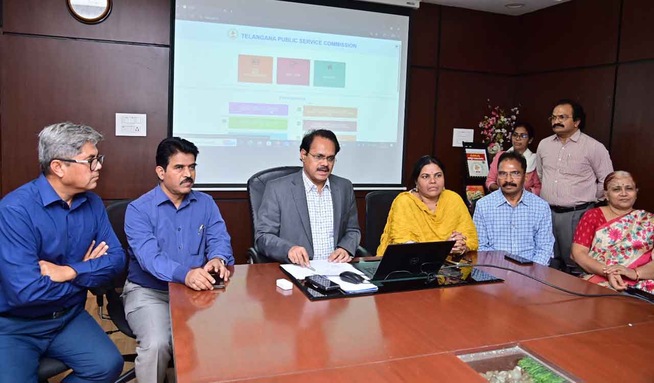 Hyderabad: TGPSC releases Group – II general ranking list; Men bag top 10 ranks