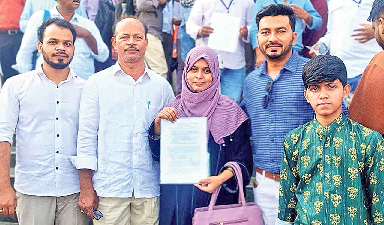 Hamali worker’s daughter bags first rank in junior lecturer recruitment exam