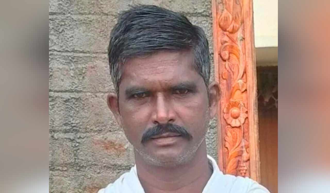 Telangana farmer in Medak ends life after borewells fail, crops wither due to groundwater crisis
