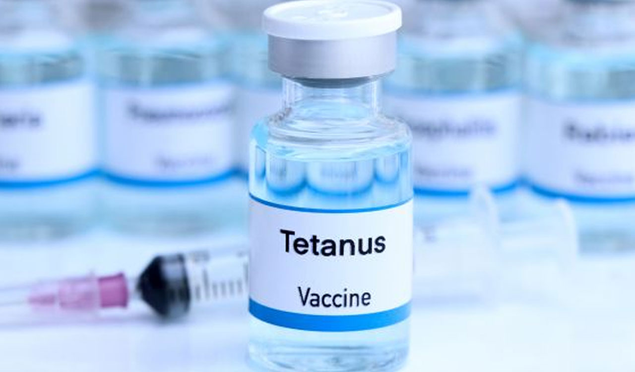 Improperly stored Tetanus vaccine, Oxytocin injections seized in Hyderabad