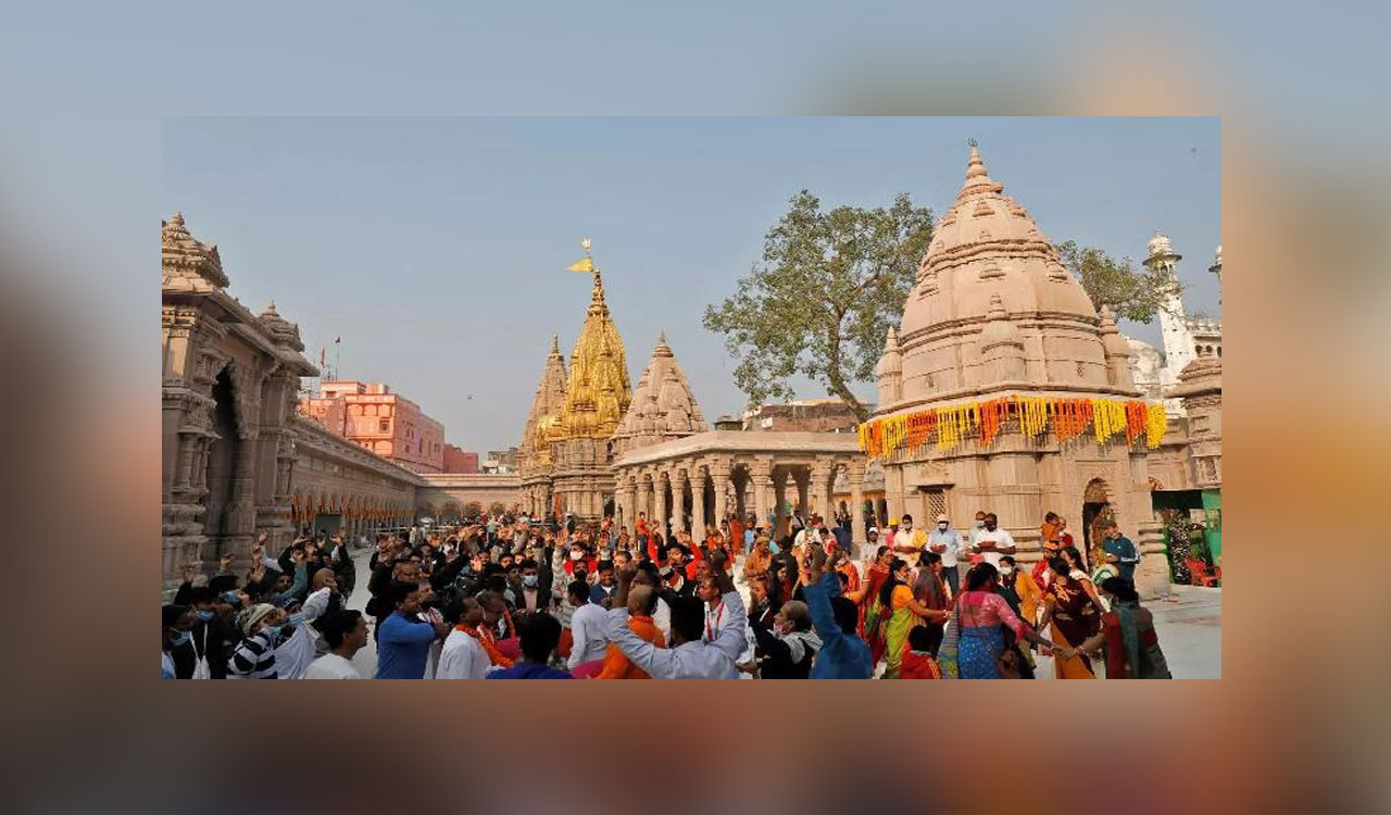 Women’s Day: Special darshan for women at Kashi’s Vishwanath Temple in Varanasi on March 8