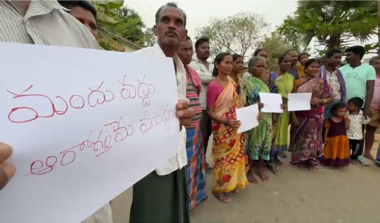 Forty-year-old liquor ban continues in tribal village in Kothagudem