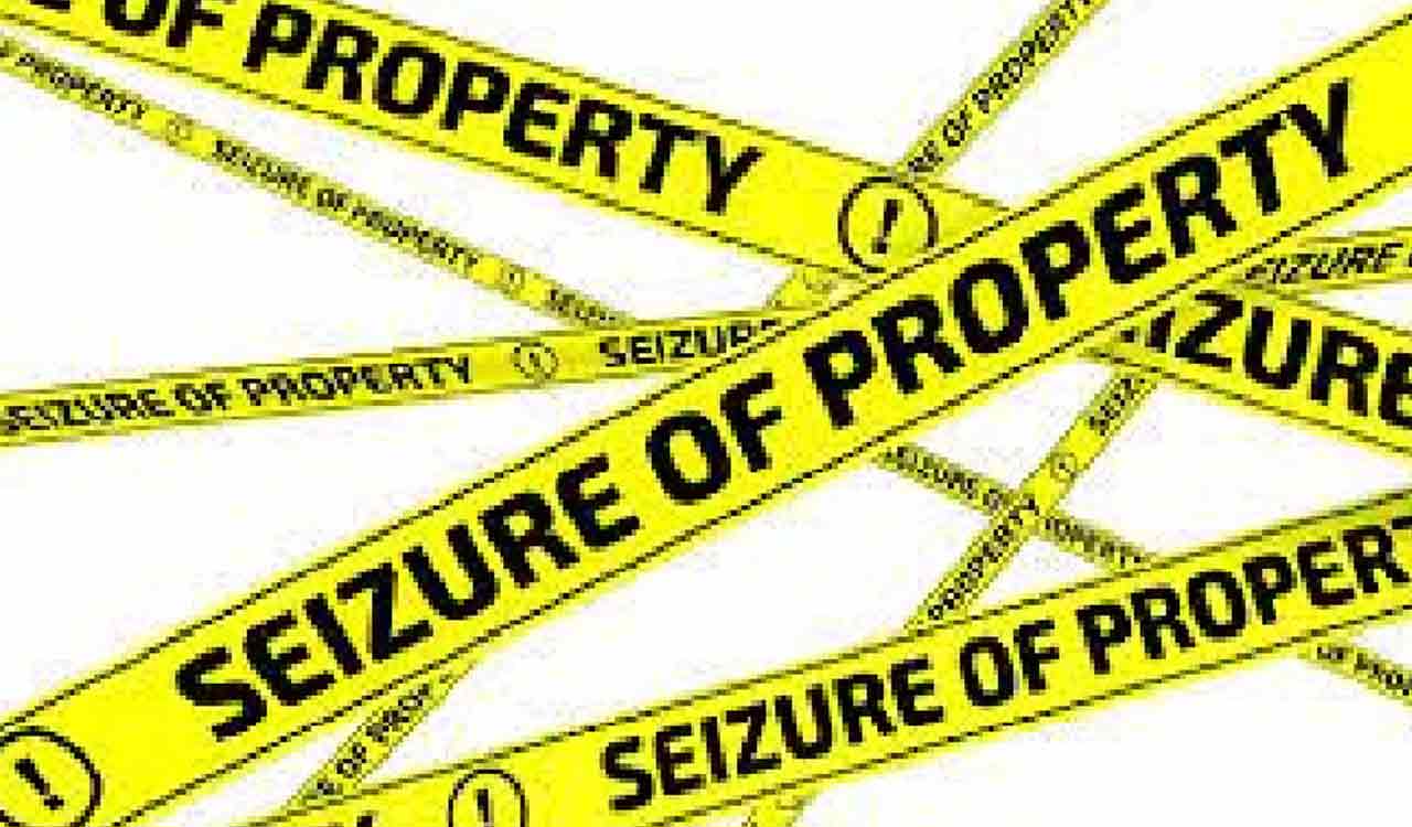 Telangana: Municipal officials draw flak for locking house of taxpayer in Mancherial