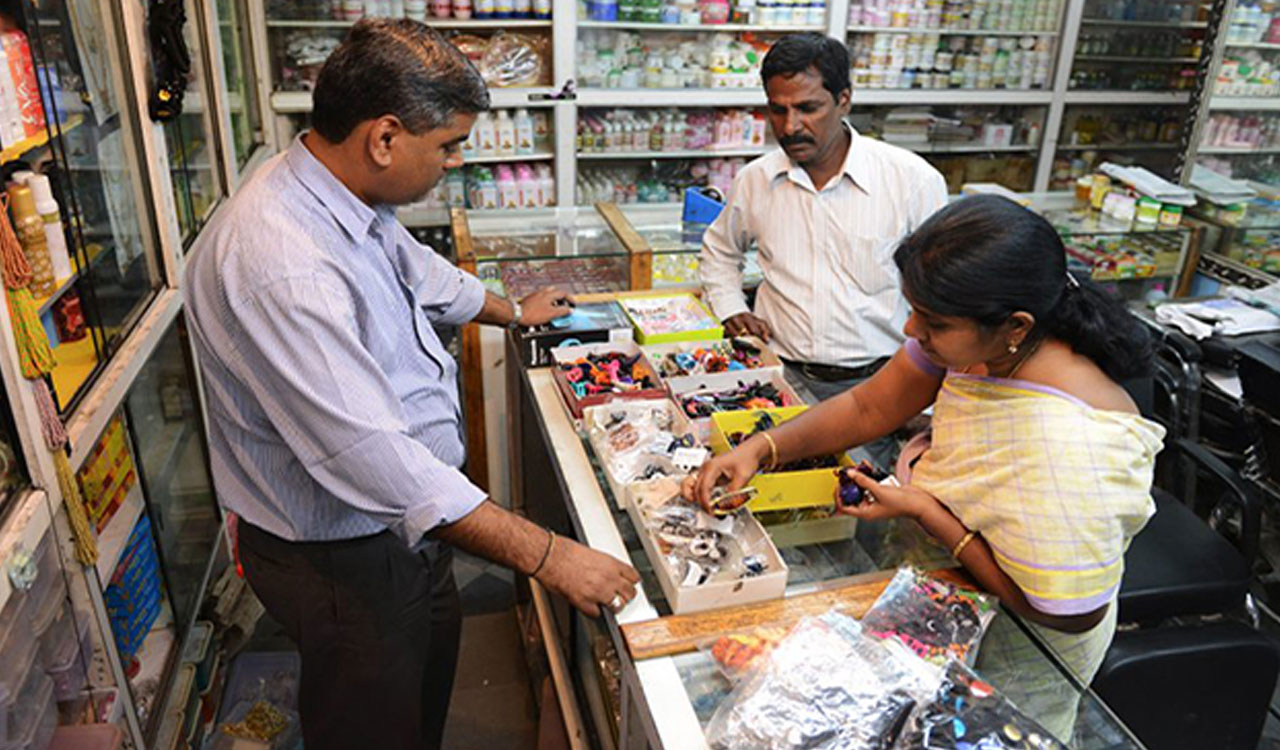 Traditional medical shops demand better regulation of online pharmacies