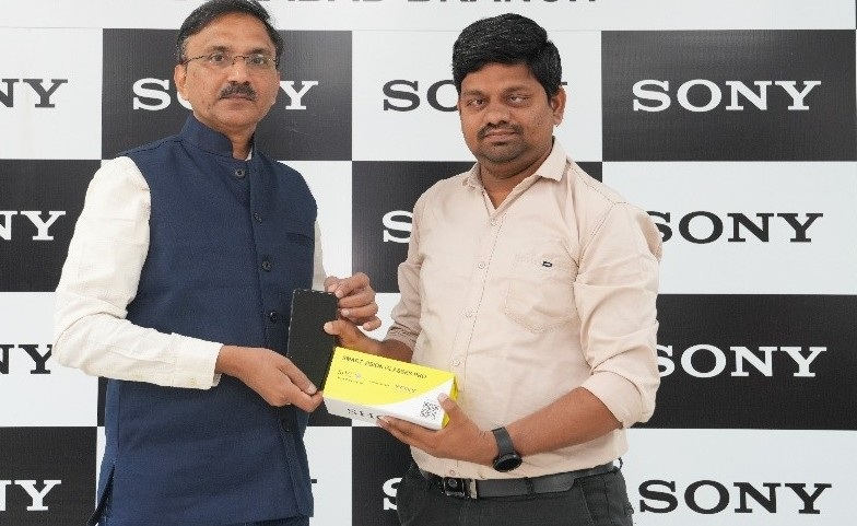 Bayya Mahesh from Hyderabad receives Sony Smart Vision Glasses