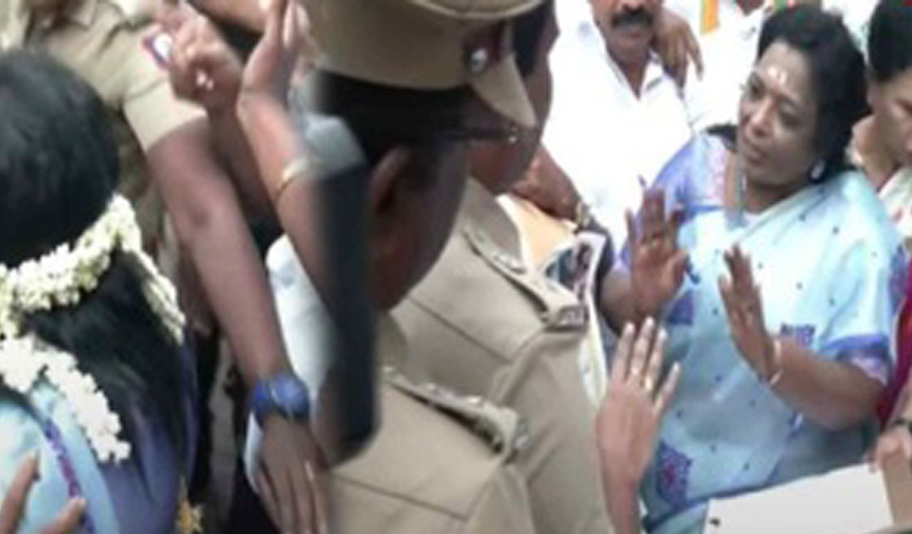 BJP leader Tamilisai Soundararajan detained during signature campaign for three language policy