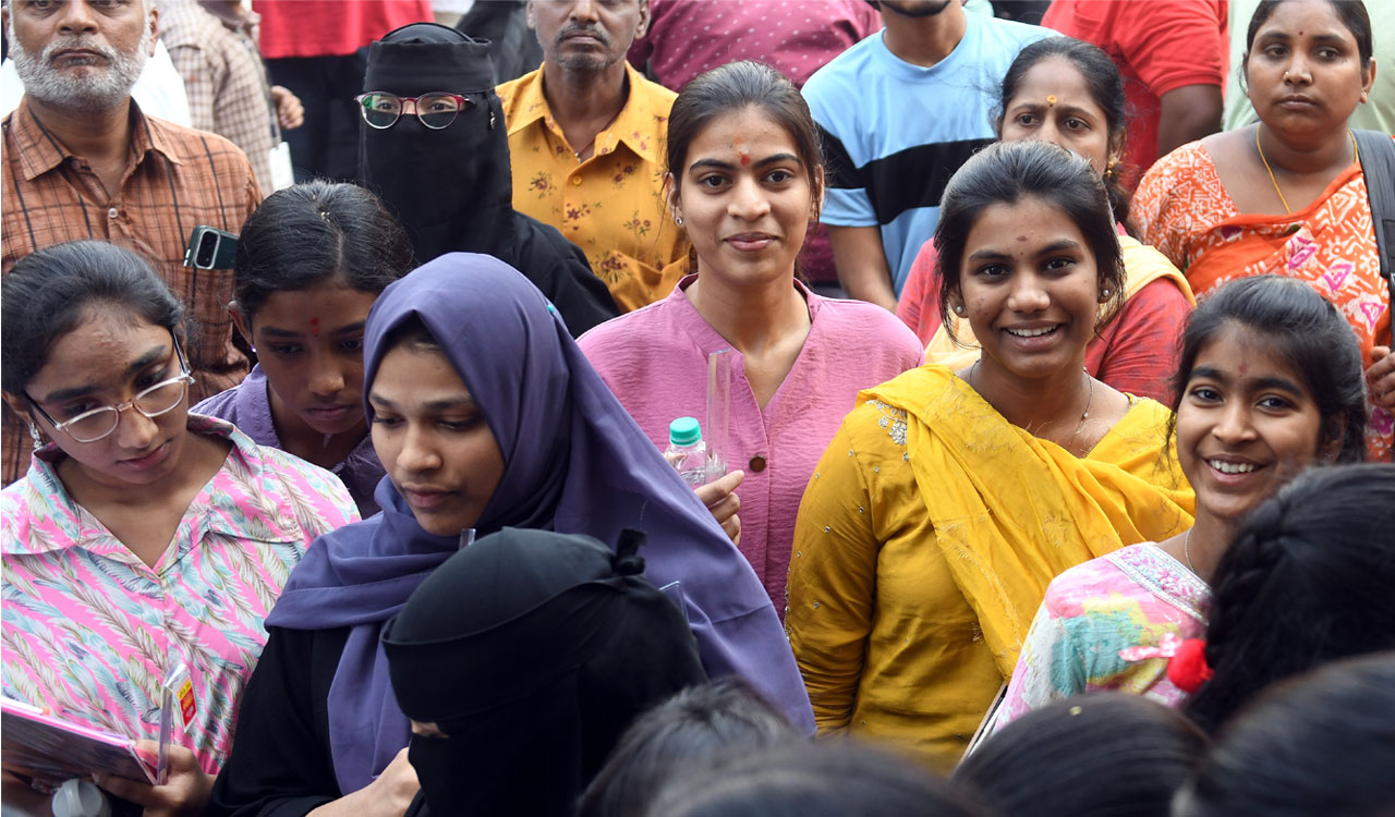 Telangana SSC Public exams begin smoothly across State
