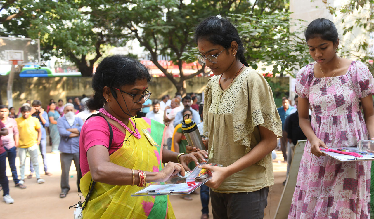 Telangana SSC Public exams begin smoothly across State