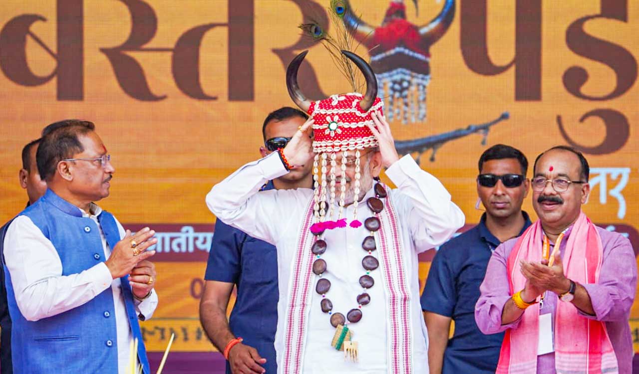 Vehicle ferrying people to Amit Shah’s Dantewada event overturns; 6 critical