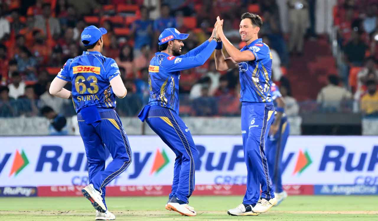 Sunrisers no contest for reinvented MI; Boult’s four-wicket haul helps Mumbai beat SRH