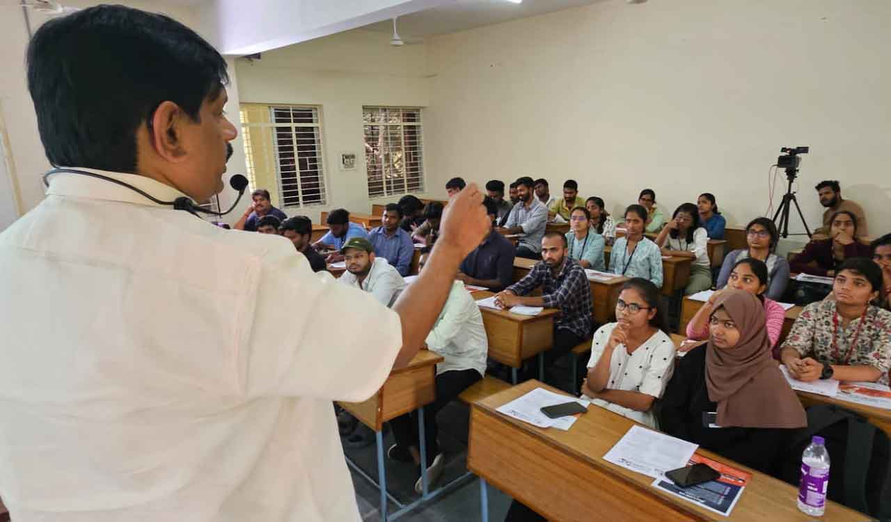 Telangana: CBIT hosts orientation session on UPSC preparation