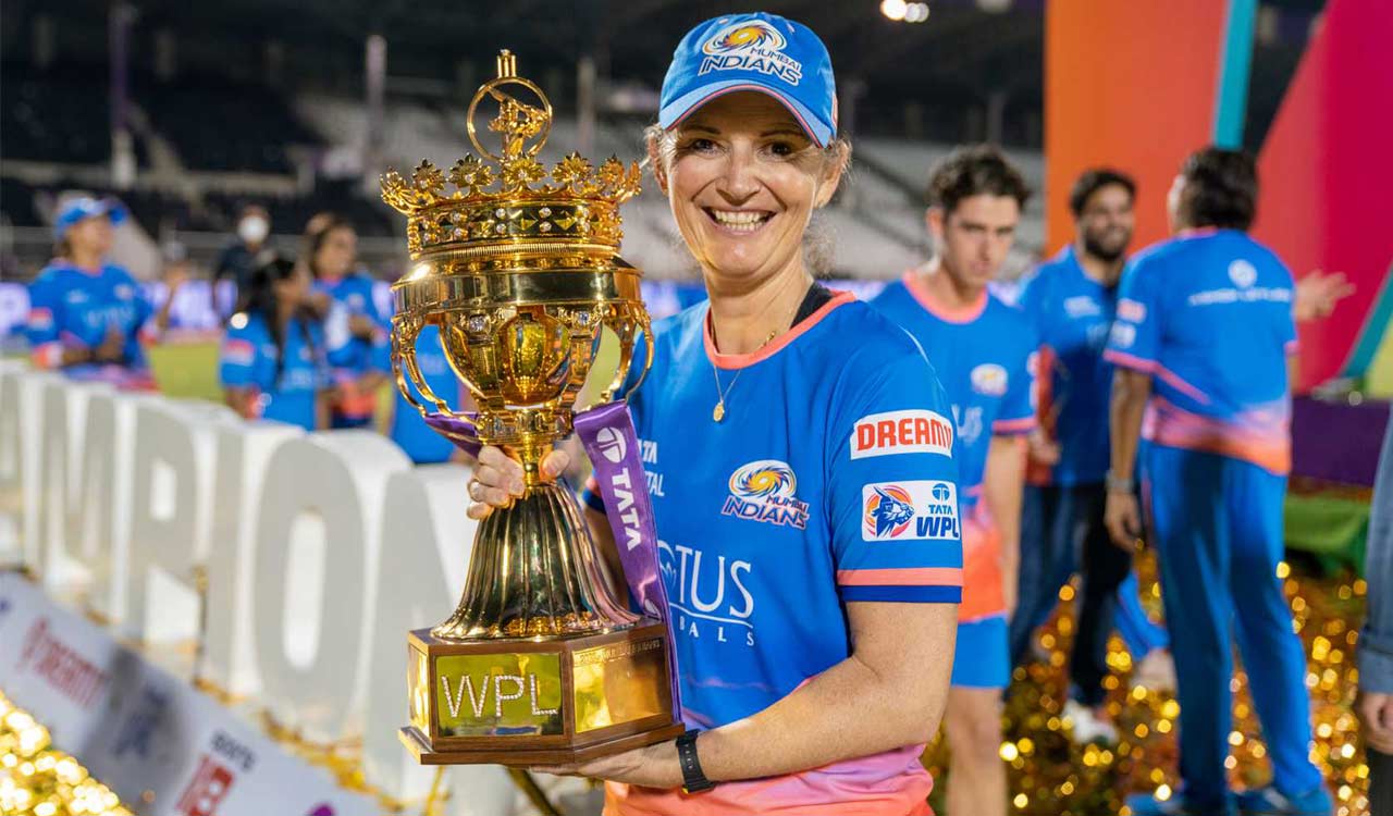 Charlotte Edwards takes over as England women’s head coach; Mumbai Indians bid emotional farewell