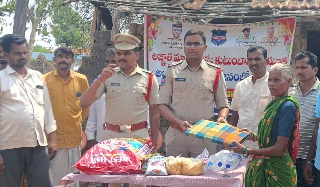 Police to the rescue of Maoist member’s family in Telangana’s Mancherial