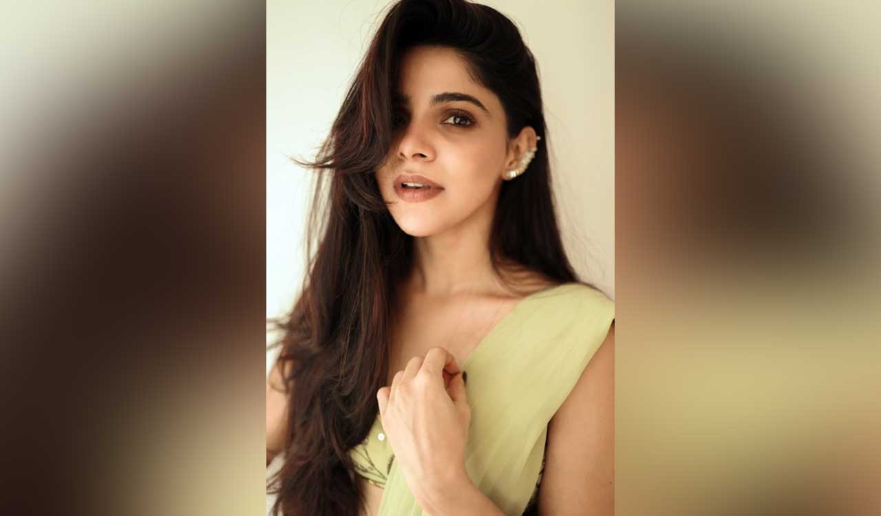 I have no connection to G V Prakash’s family issues: Divya Bharathi