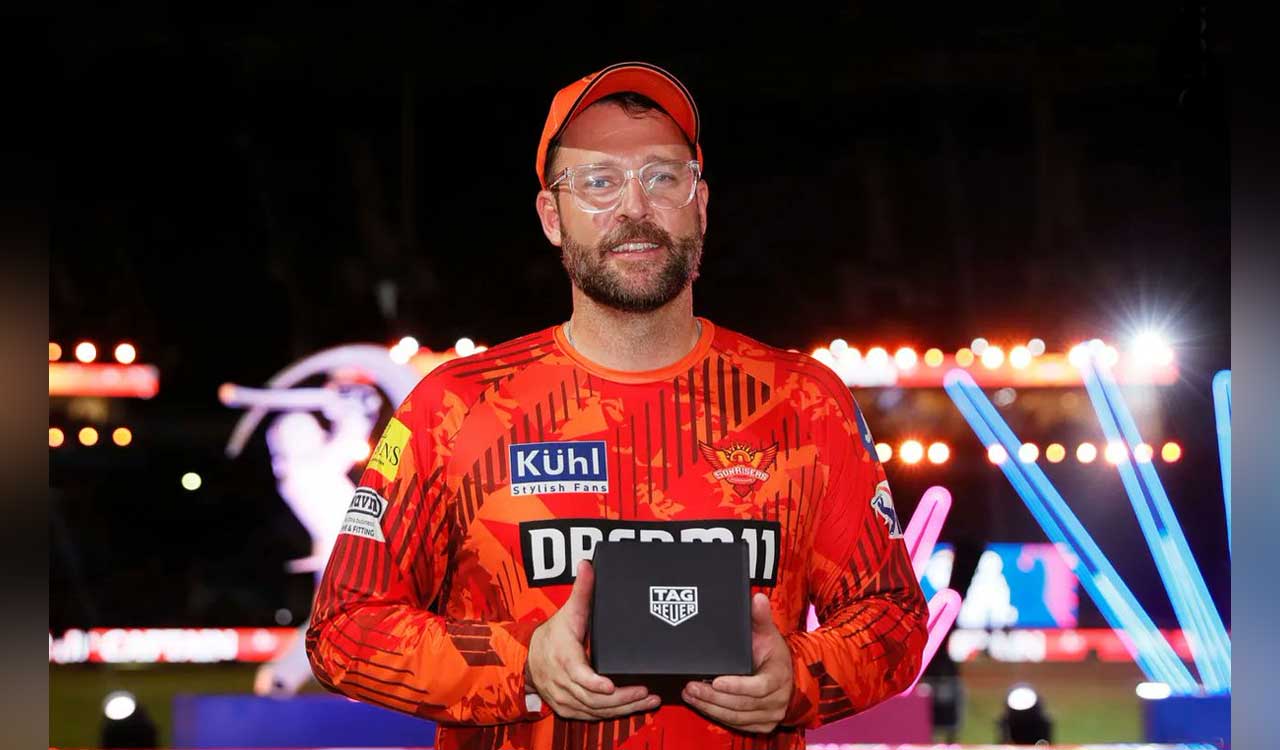 Mumbai read the conditions exceptionally well: Vettori