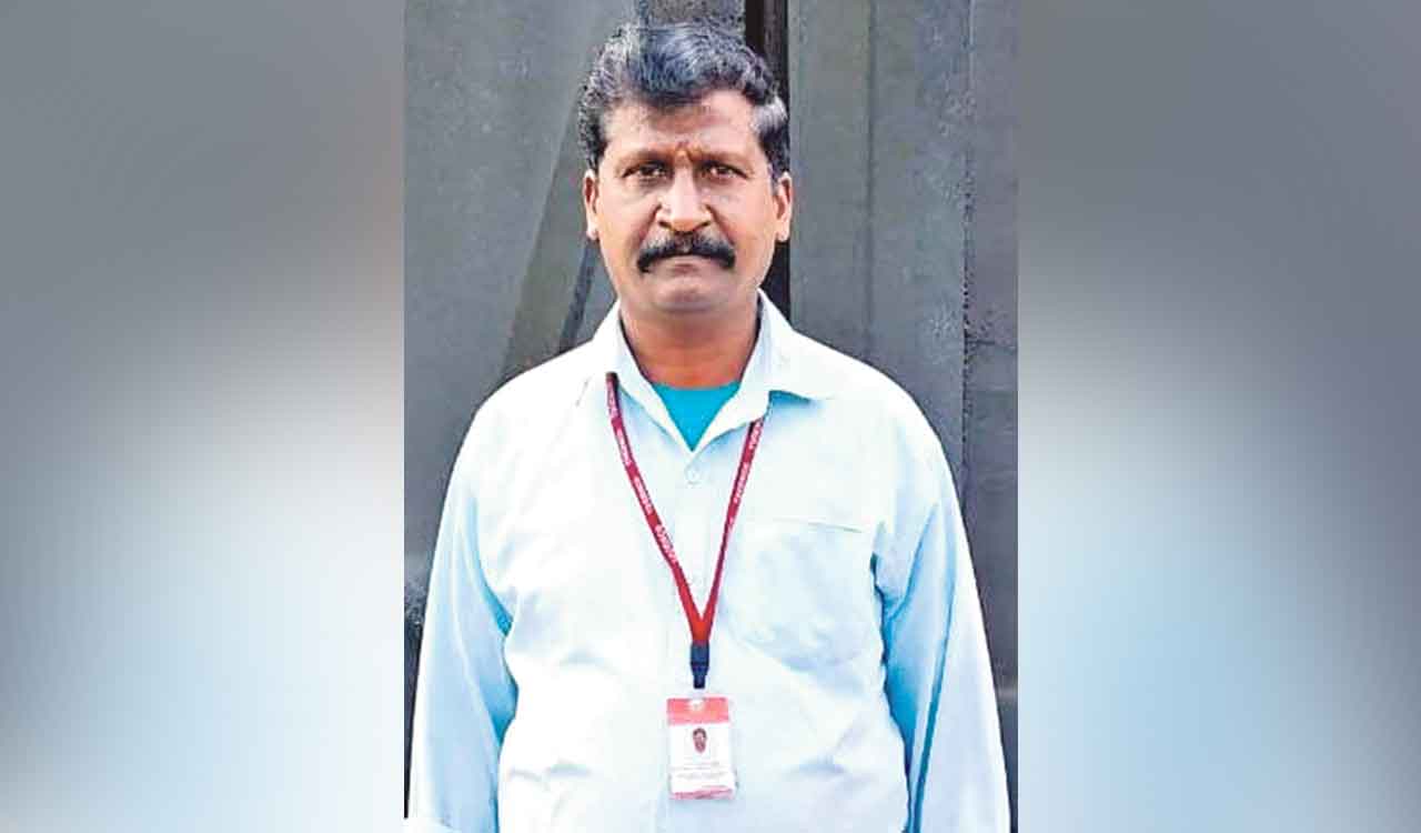 Wife donates organs of brain dead man in Hyderabad