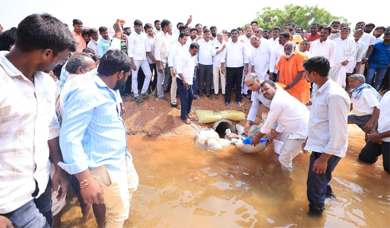Harish Rao slams congress govt for stalling Kaleshwaram Project, alleges neglect of farmers’ needs