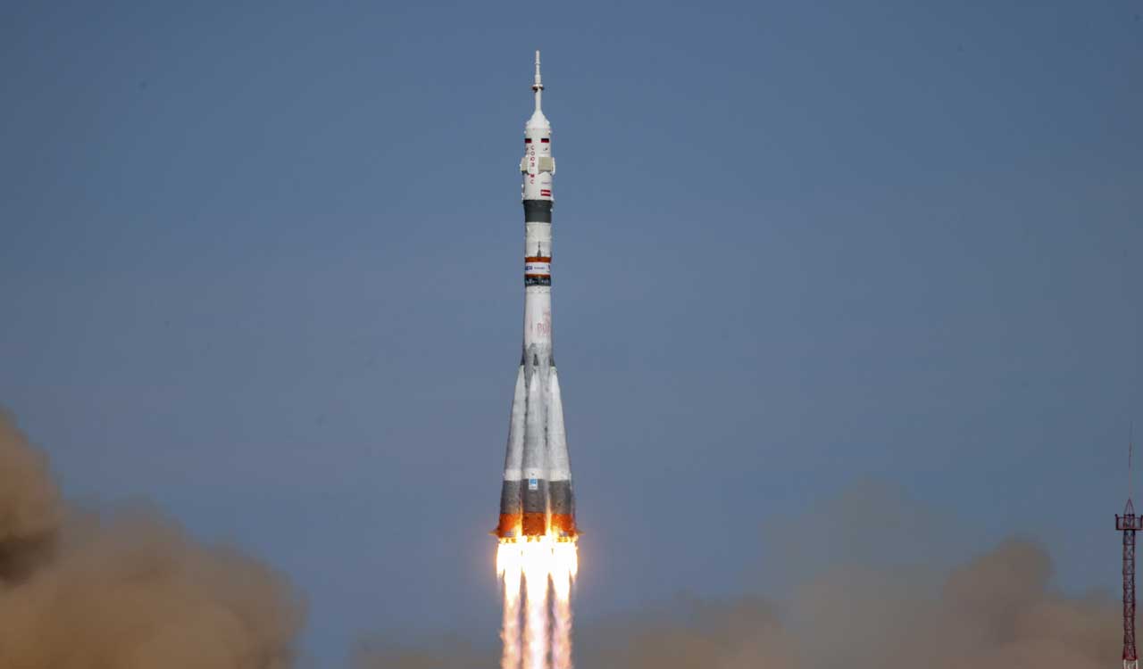 Japan successfully launches new cargo spacecraft to deliver supplies to International Space Station