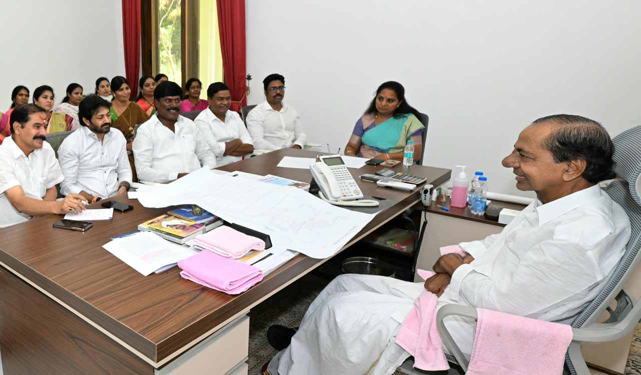 KCR reviews arrangements for BRS silver jubilee celebrations meeting