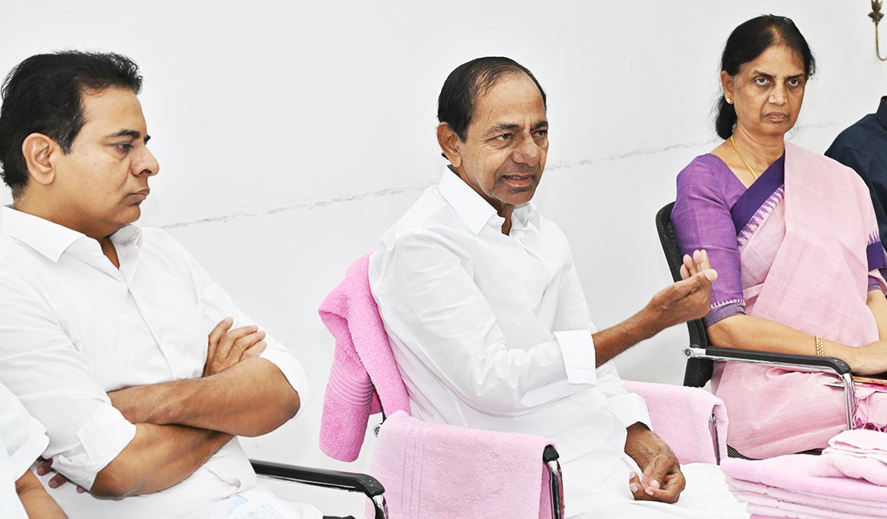 KCR holds preparatory meeting with BRS leaders from Hyderabad, Rangareddy districts