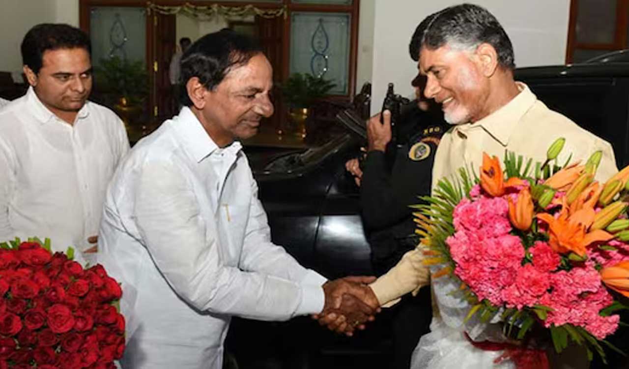 KCR extends birthday wishes to Andhra Pradesh CM, N Chandrababu Naidu