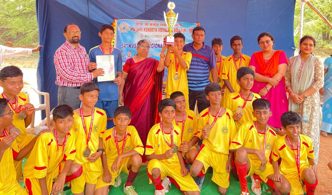 KV Bolarum wins trophy in Kendriya Vidyalaya Sangathan football tournament
