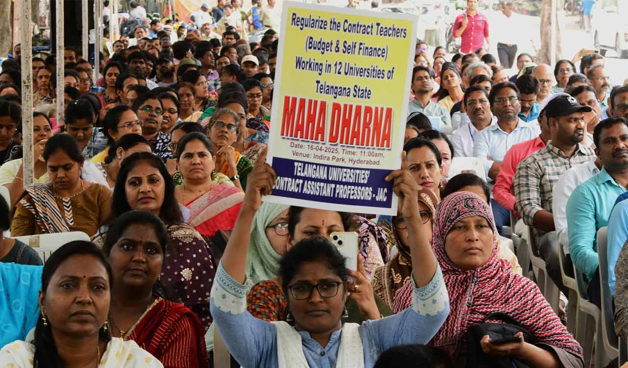 Hyderabad: Contract assistant professors hit the streets demanding regularisation of services