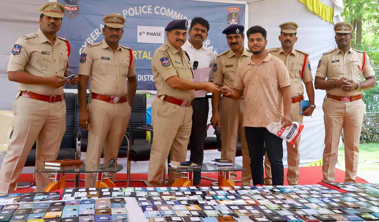 Cyberabad Police recover 1,060 mobile phones worth Rs 3.18 lakh in 45 days