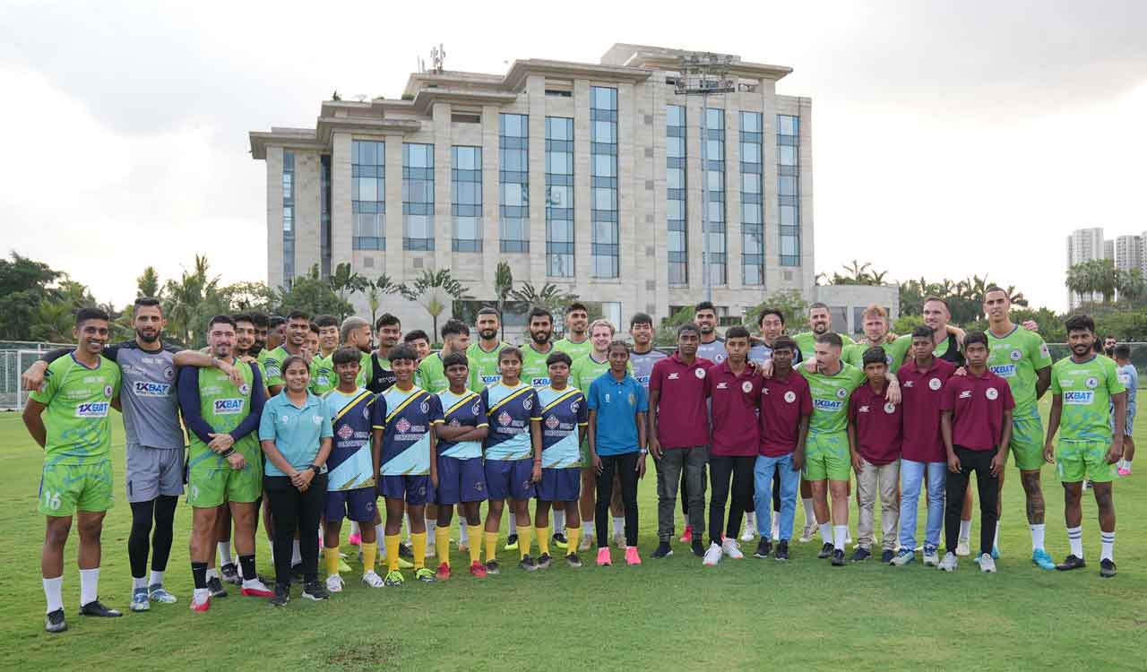 Indian Super League finalists meet next-gen players