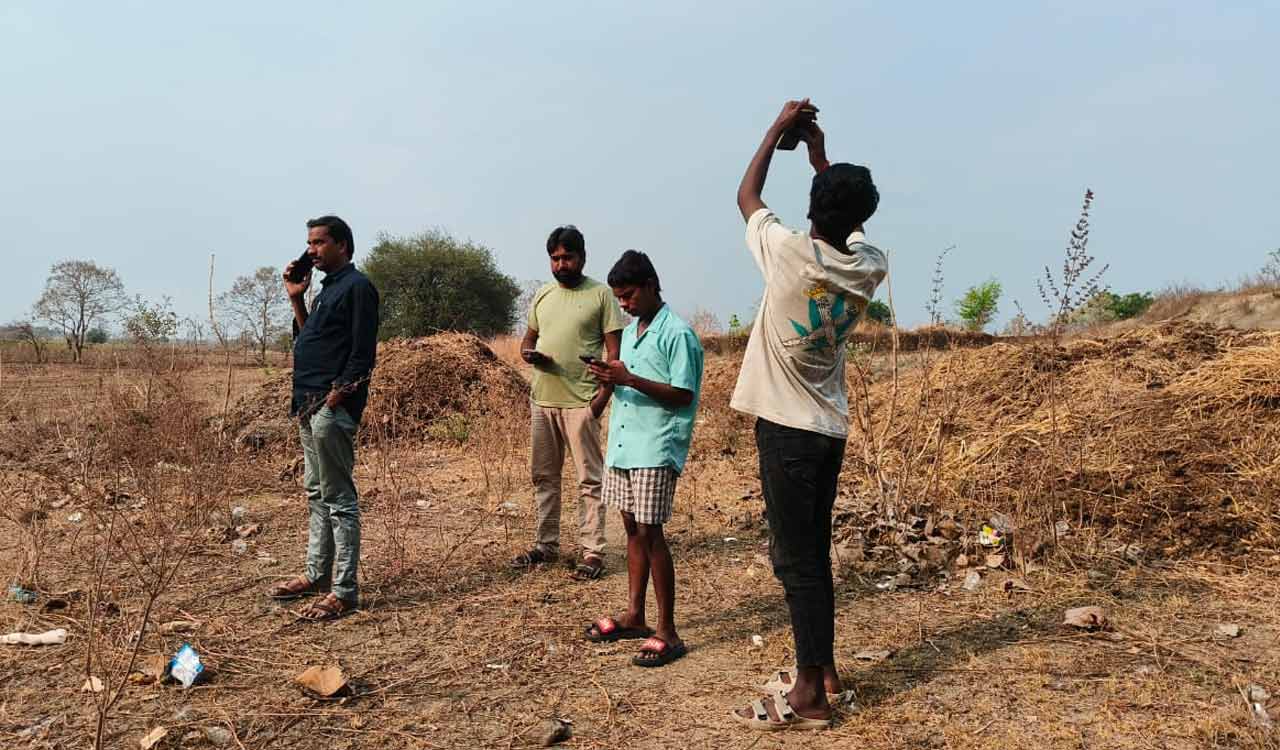 Telangana: Villagers face problems due to lack of telecom network in Nirmal