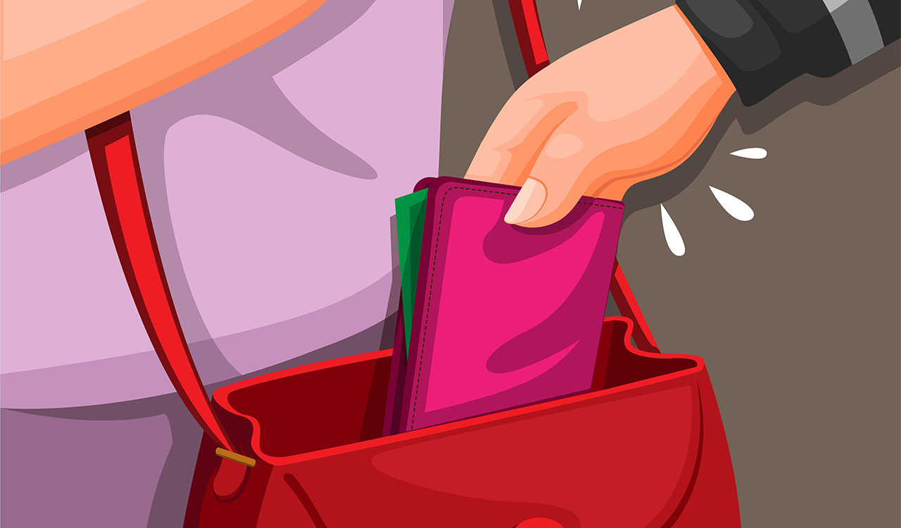 Pickpockets have a field day during Sri Rama Navami Shobha Yatra in Hyderabad