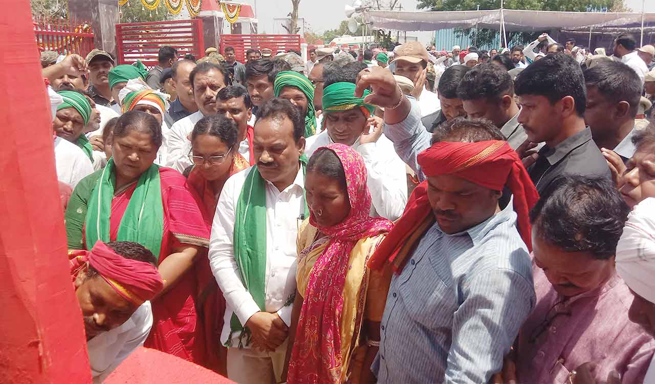 Telangana: Adivasis pay rich tributes to Indervelli martyrs in Adilabad