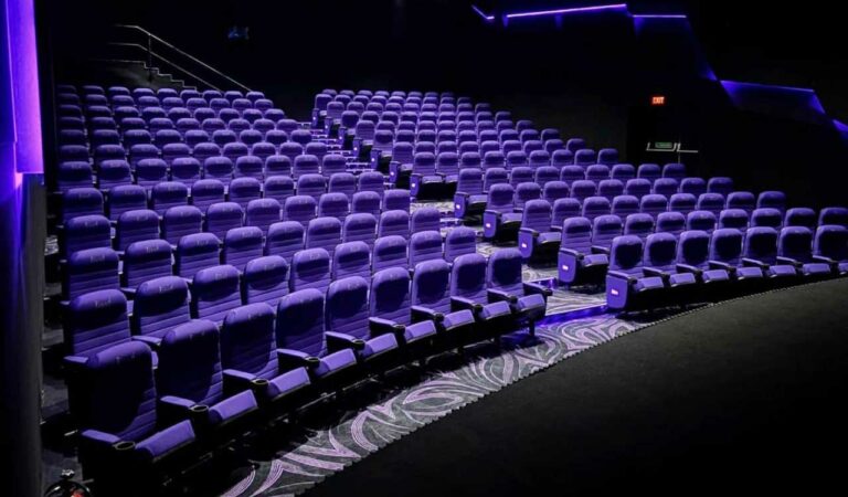 Theater 01