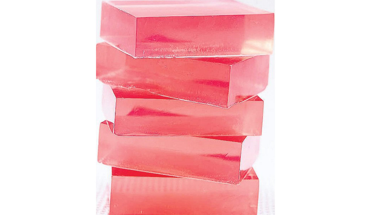 Hyderabad: Police nabbed three for selling fake skincare products on brand names