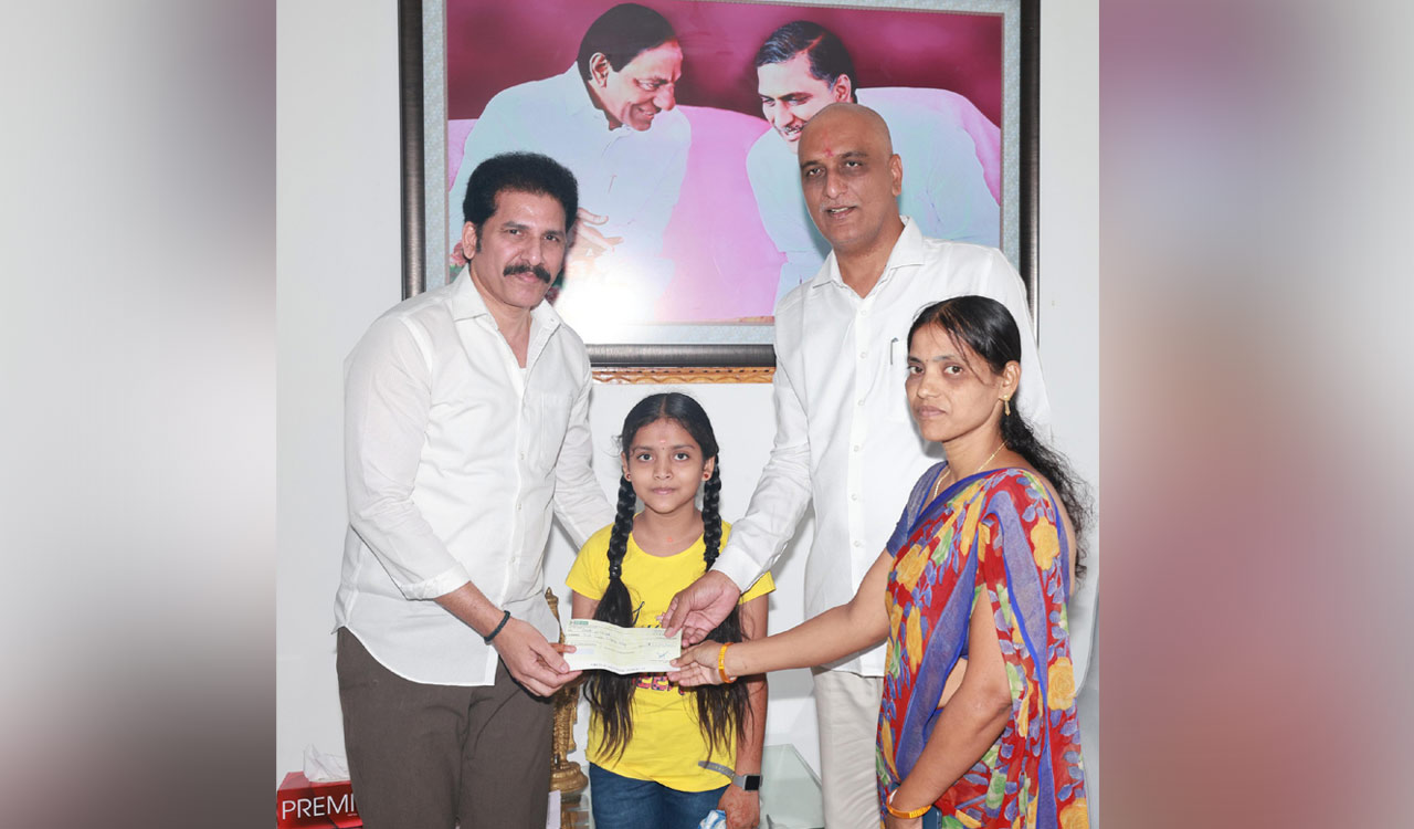 Hyderabad businessman donates Rs 2 lakh to girl after Harish Rao moved to tears by her struggles