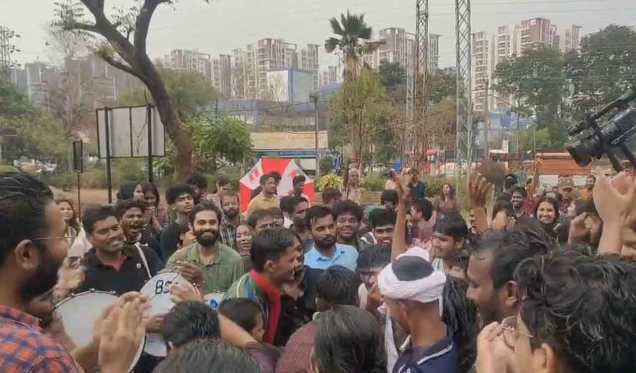 Watch: UoH students celebrate first victory against Telangana govt