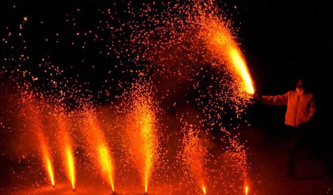 Kerala: Four injured in temple fireworks accident